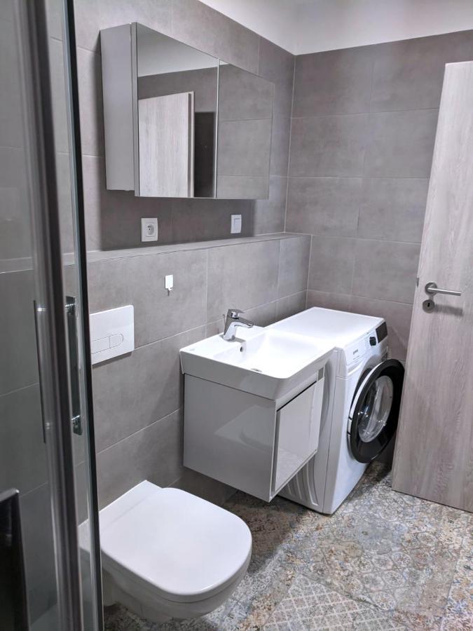 브라티슬라바 Old Town 1 Bdr, A/C, W/Parking 아파트 외부 사진